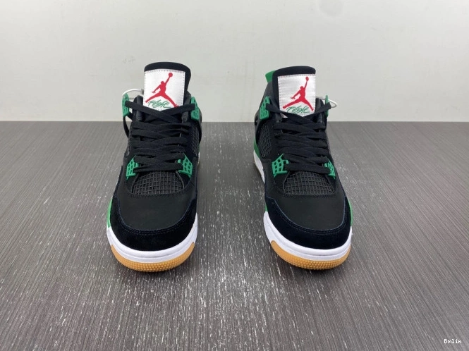 Boostmaster lin 4 Jordan Retro SB DR5415-030 0630